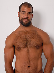 Roman arrived from the gym ready for his solo action