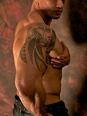 Hot leather and ass set of this exotic fitness model from NYC